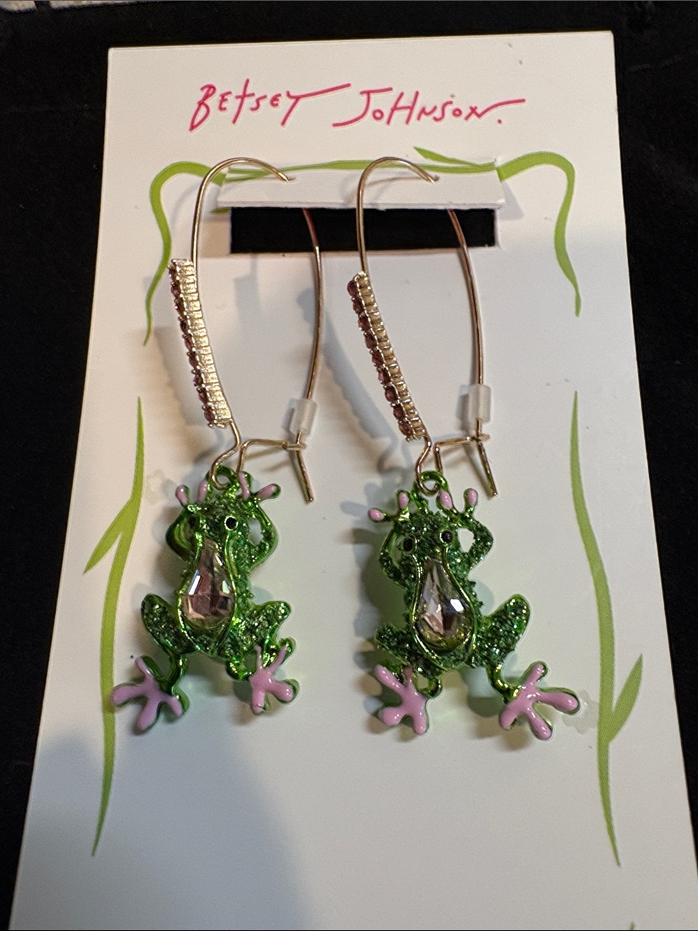 Betsey Johnson NWT Green Glitter Frog Hoop Earrings with Pink Accents MSRP $38